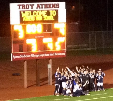 The Ramblers gather under the scoreboard and celebrate the first Regional Title in Fraser history. 